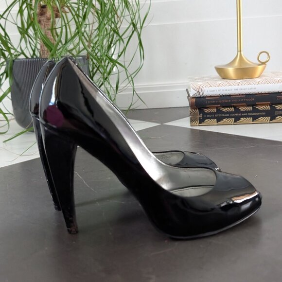 Black patent peep toe shoes - Picture 2 of 7